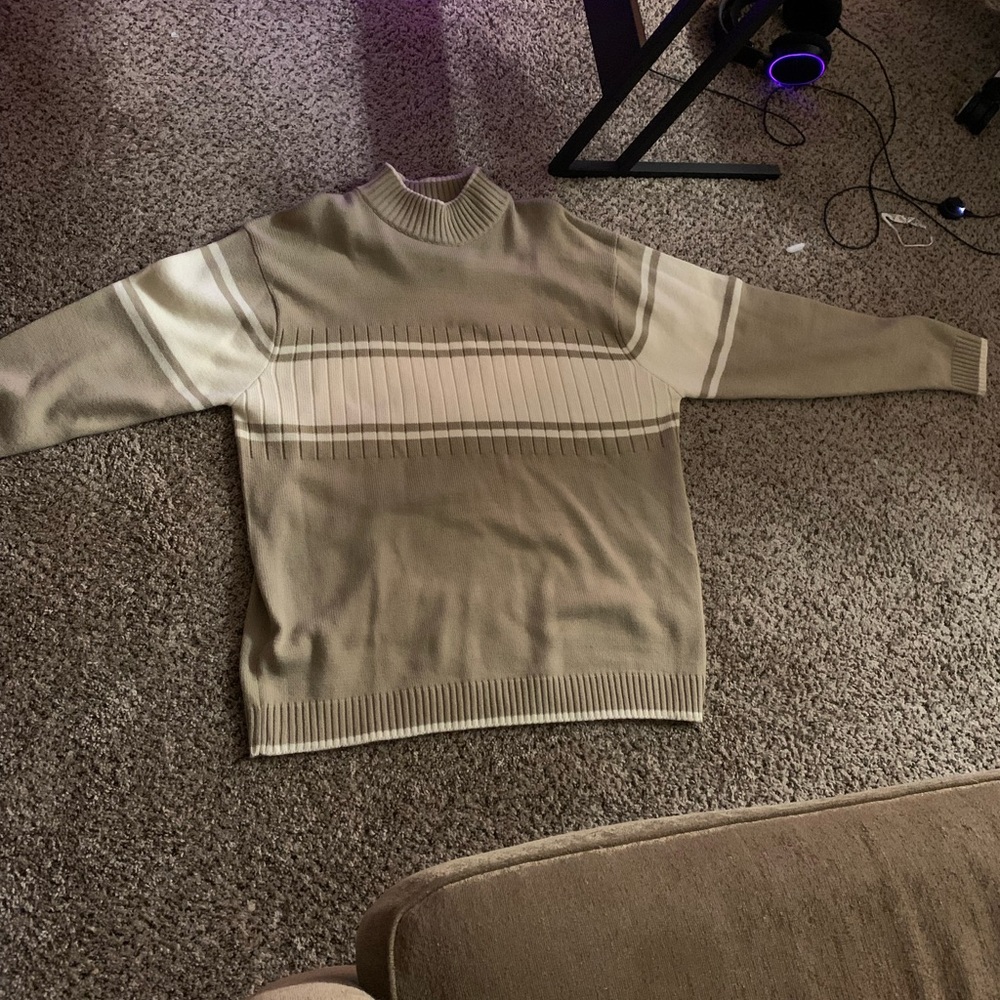 XL Tan Turtleneck Sweater (Unisex)